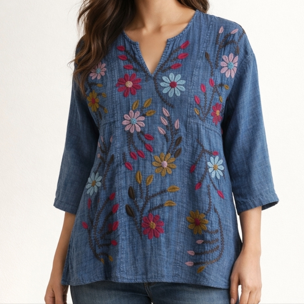 Avani Delamour  Embroidered Blue Boho Top Small NWT Floral V-Neck Oversized